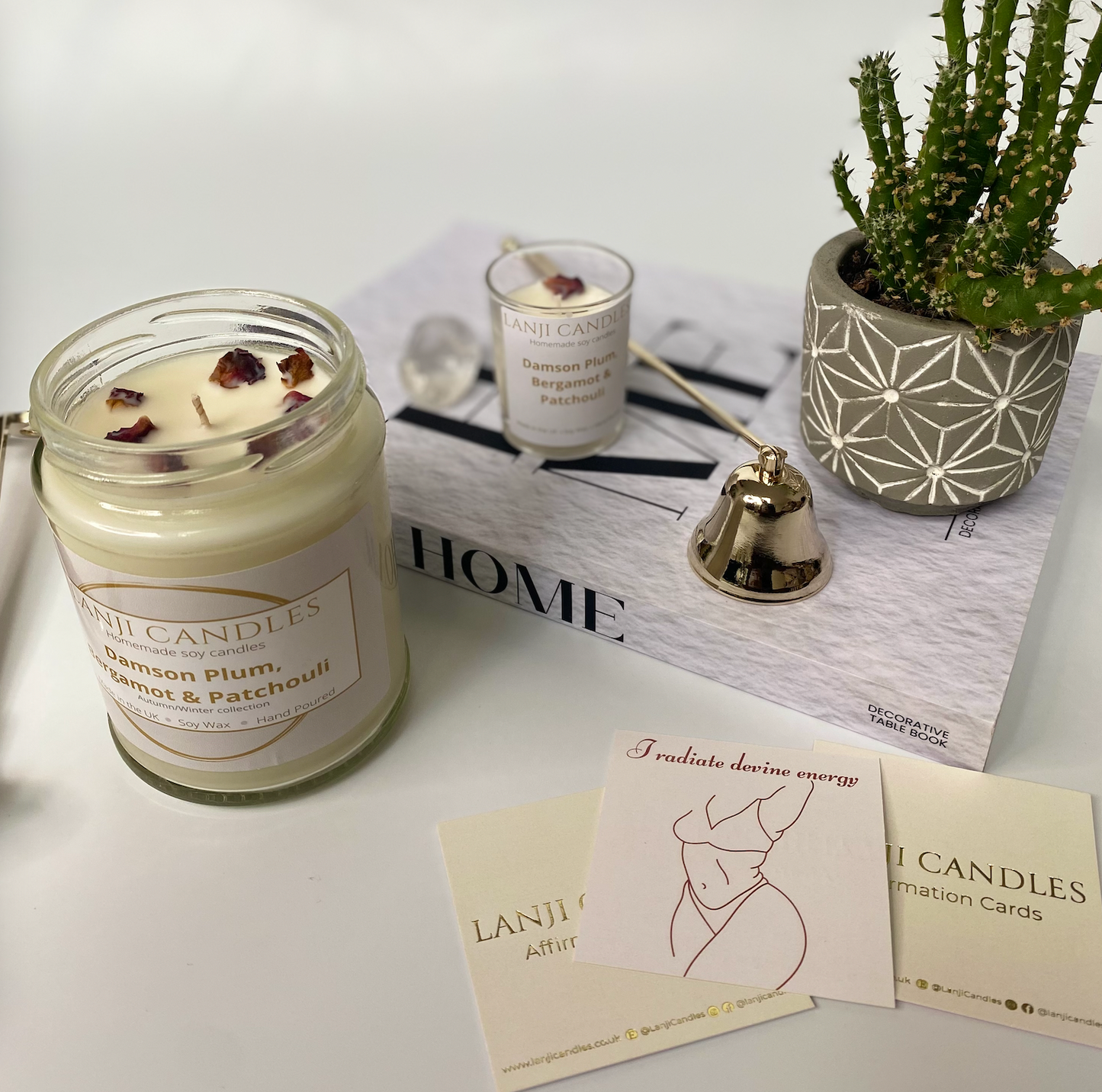Damson Plum, Bergamot & Patchouli Scented Soy Wax Candle