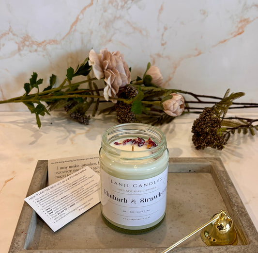 Rhubarb & Strawberry scented soy wax candle 1