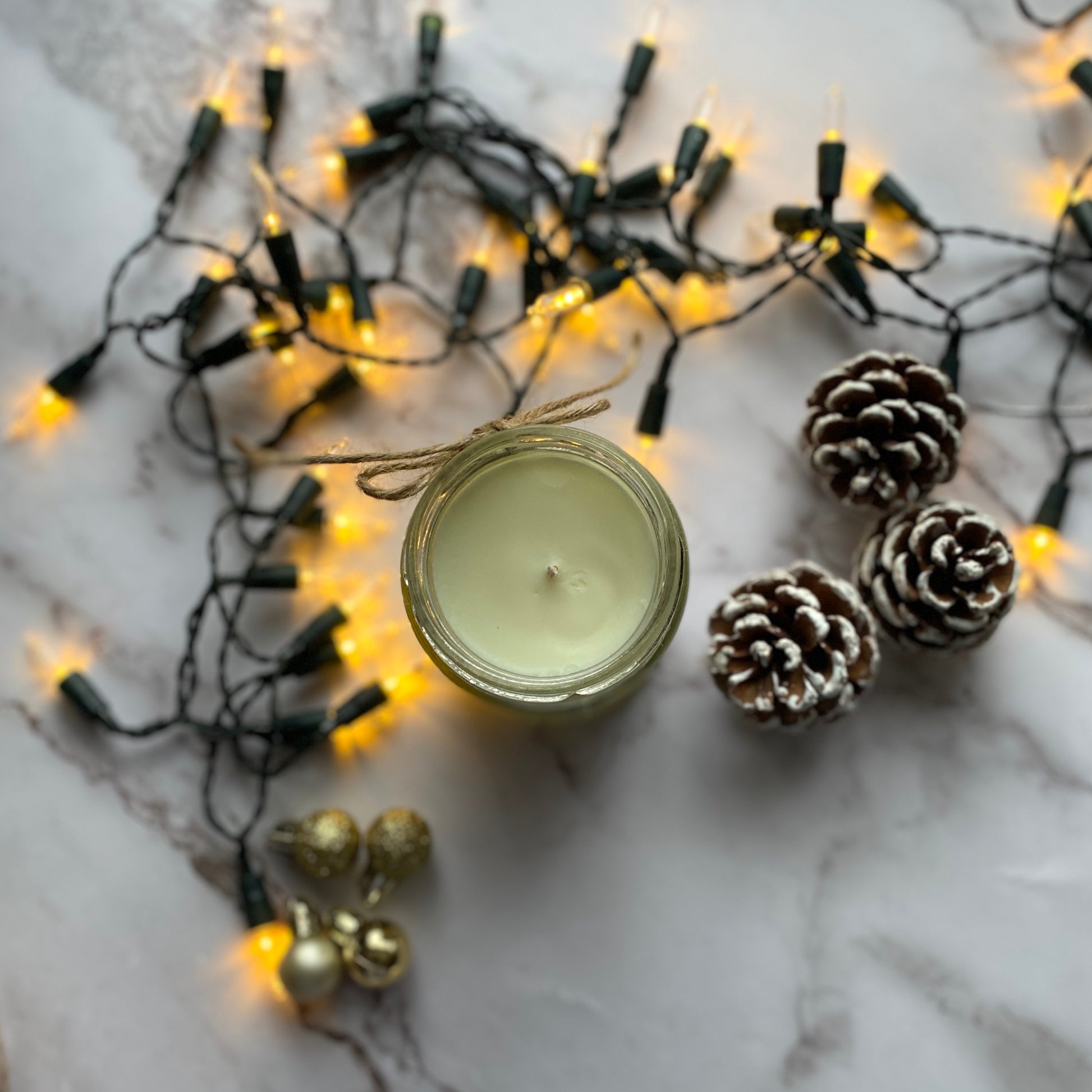 Cranberry, Orange & Cinnamon Scented Soy Wax Christmas Candle - Lanji Candles