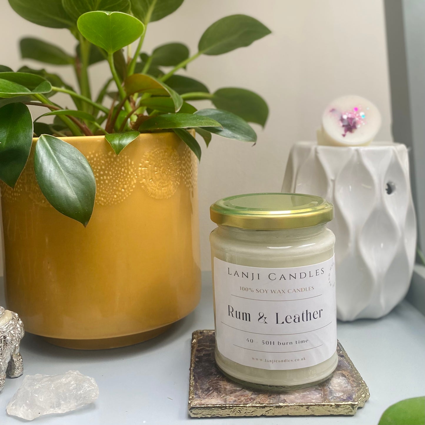 Rum & Leather scented candle | Seasonal Collection