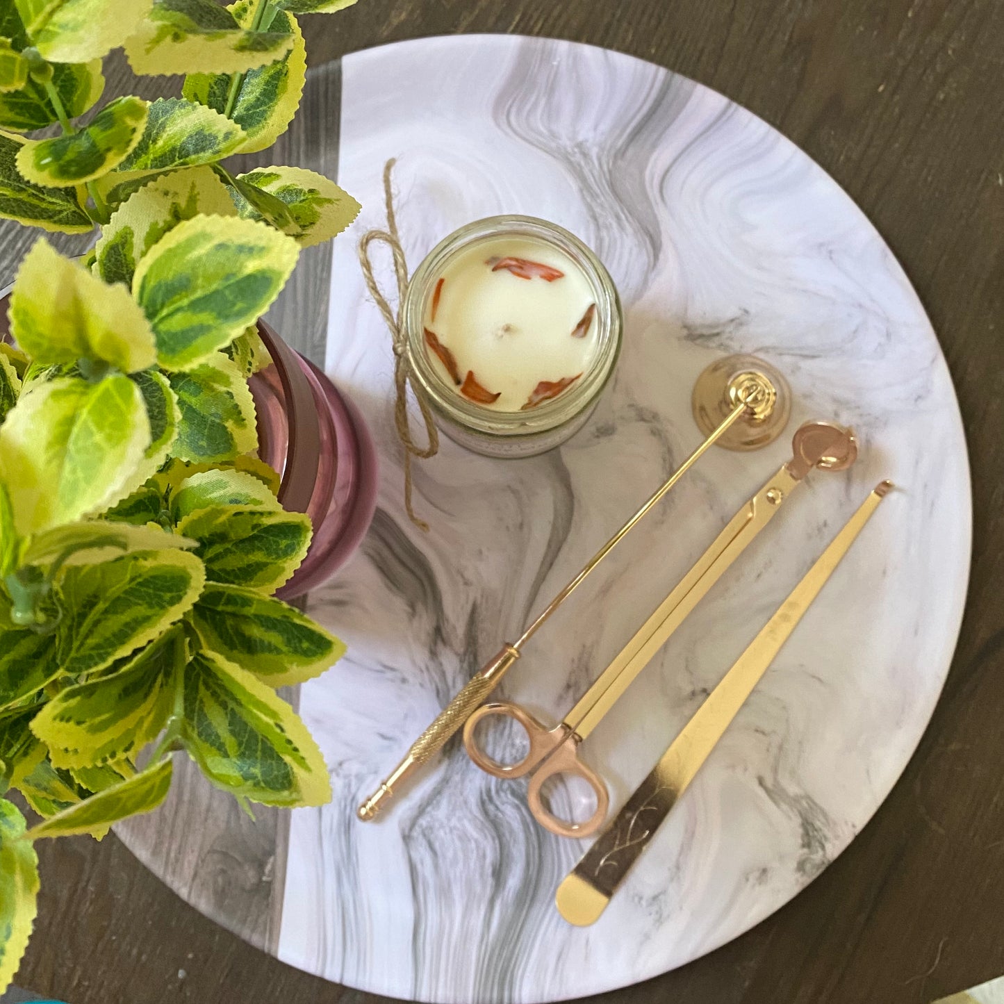 Creamy Musk & Amber Scented Soy Wax Candle. - Lanji Candles