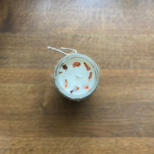 Creamy Musk & Amber Scented Soy Wax Candle. - Lanji Candles