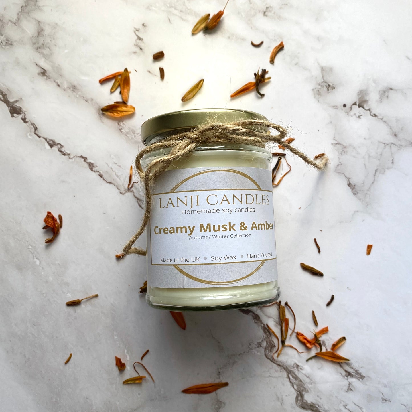 Creamy Musk & Amber Scented Soy Wax Candle. - Lanji Candles