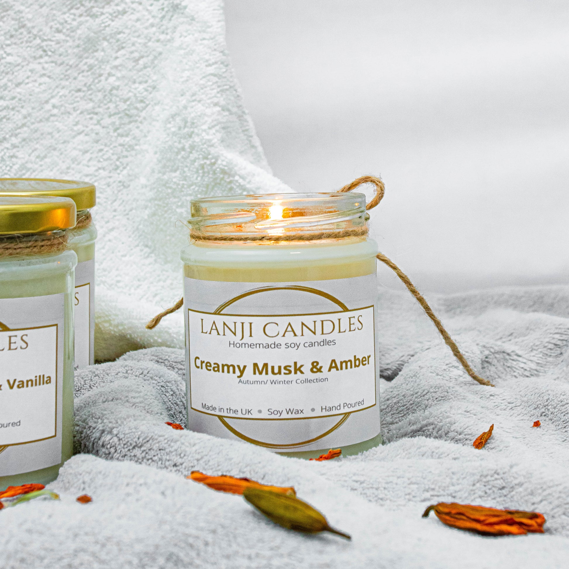 Creamy Musk & Amber Scented Soy Wax Candle. - Lanji Candles