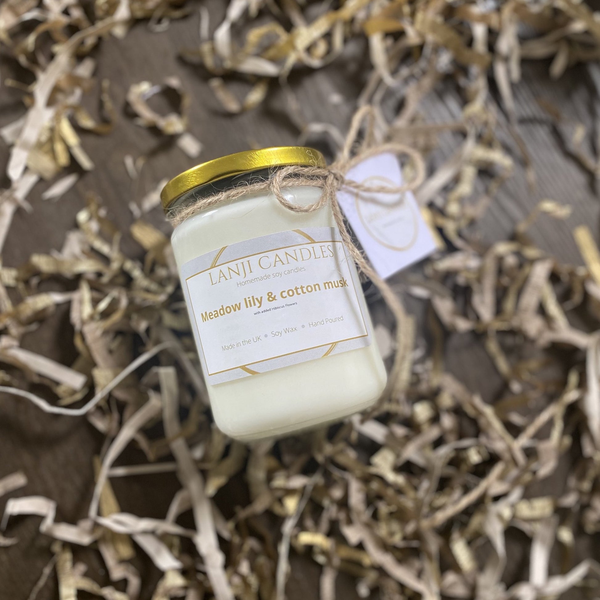 Meadow Lily & Cotton Musk scented soy wax candle - Lanji Candles