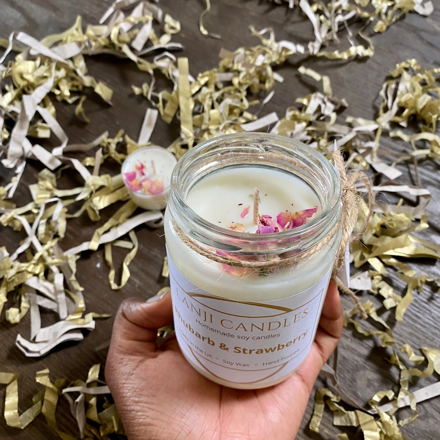 Rhubarb & Strawberry scented soy wax candle - Lanji Candles